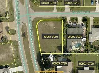 502 SE 26th Terrace Cpe, Coral, FL 33904