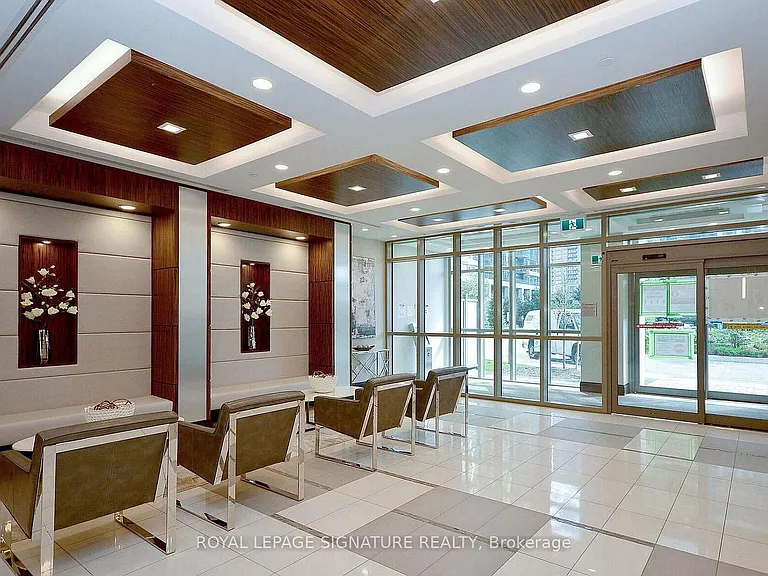 349 Rathburn Rd W #Penthouse 216 — Photo 6