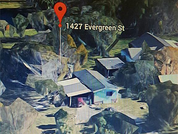 5th image of 1427 Evergreen St