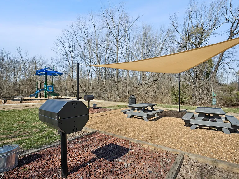 420 Michelle Linnea Dr — Photo 13