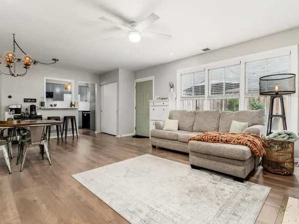 251 E Kossuth St APT C, Columbus, OH 43206