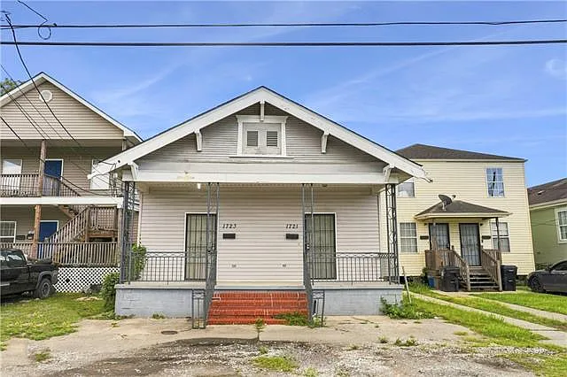 3 bed, 1.0 bath, 1675 sqft, $1,700 — Photo 1