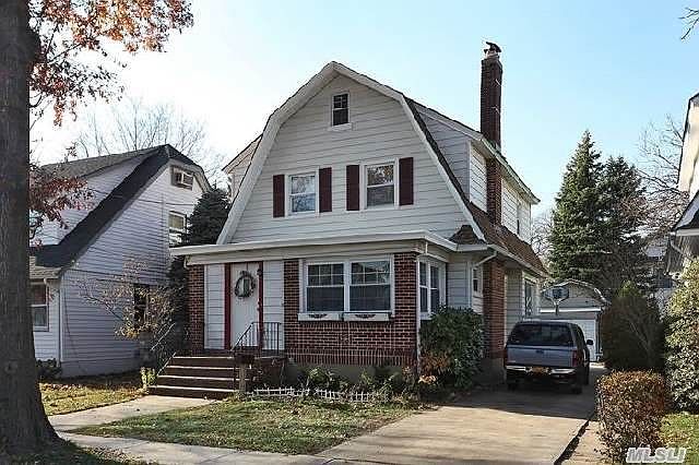 1st image of 32 Ward St