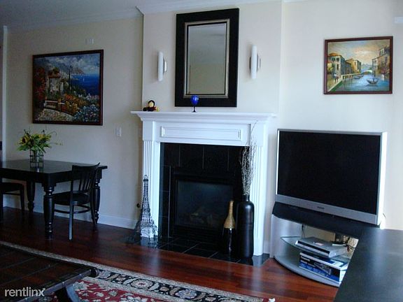 2nd image of 2248 W Belmont Ave Unit 3E
