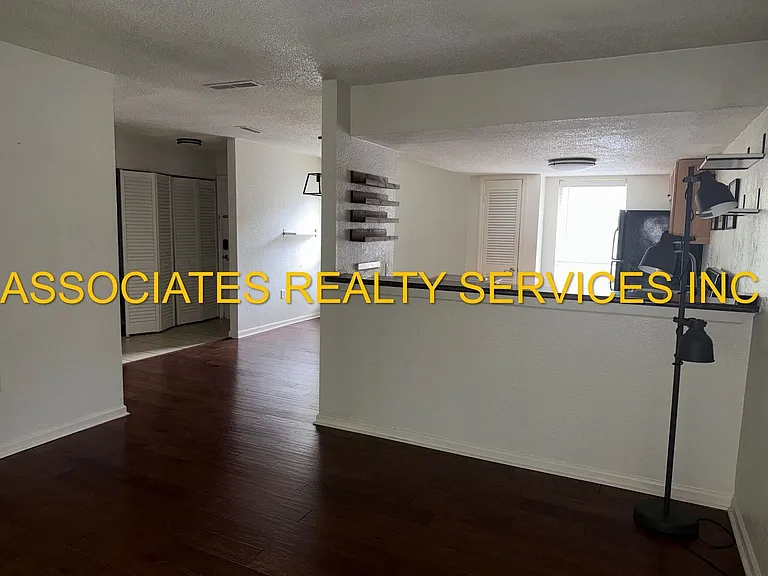 1810 NW 23rd Blvd #151 — Photo 5