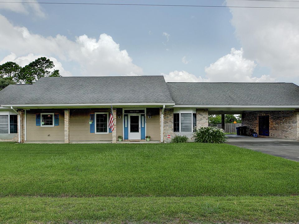 1st image of 109 West Dr