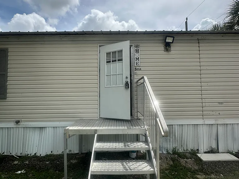 5864 Cartier Rd — Photo 27