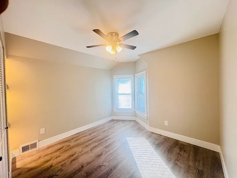 9809 Baltic Rd — Photo 16
