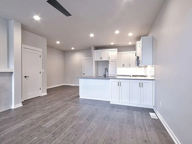 5623 SE 80th Ave — Photo 8