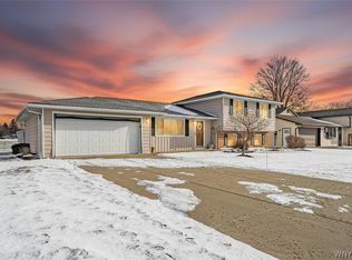 6399 Buell Dr, Lockport, NY 14094