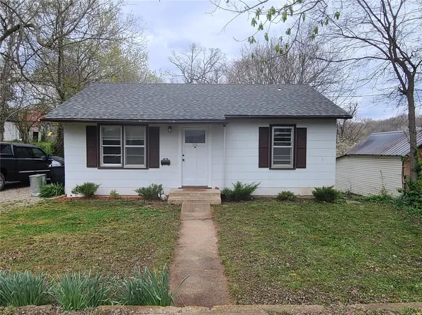 214 Poplar St, Thayer, MO 65791