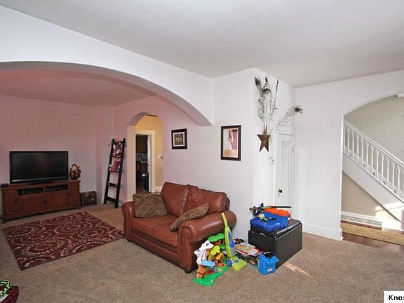 5th image of 505 E Hamtramck St