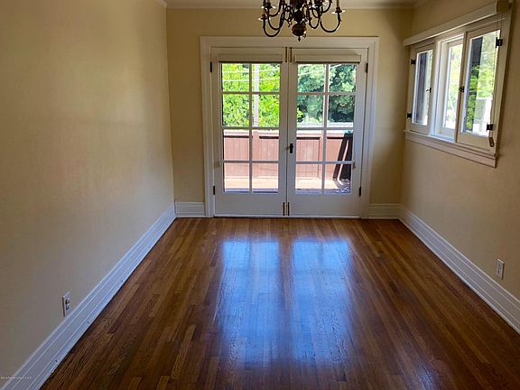 3rd image of 1916 Huntington Dr APT 4