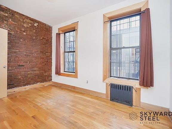 4th image of 360 Franklin Ave #1A