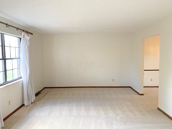 5th image of 5283 Hollister St