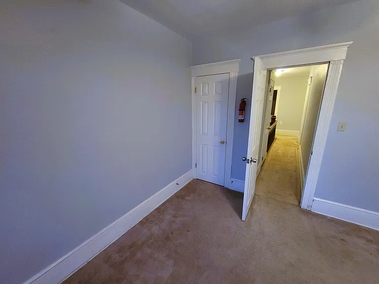 411 Bennett St — Photo 17