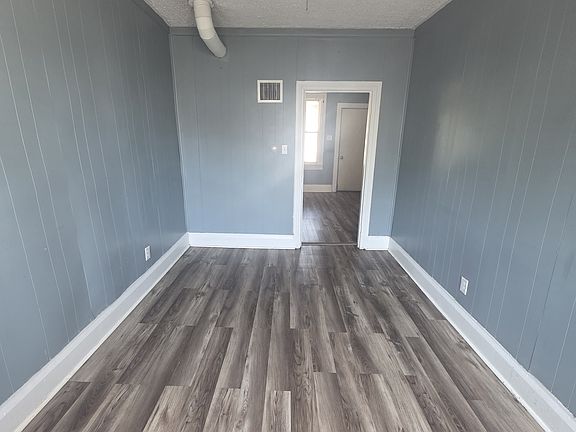 4th image of 3 Stoner Ave
