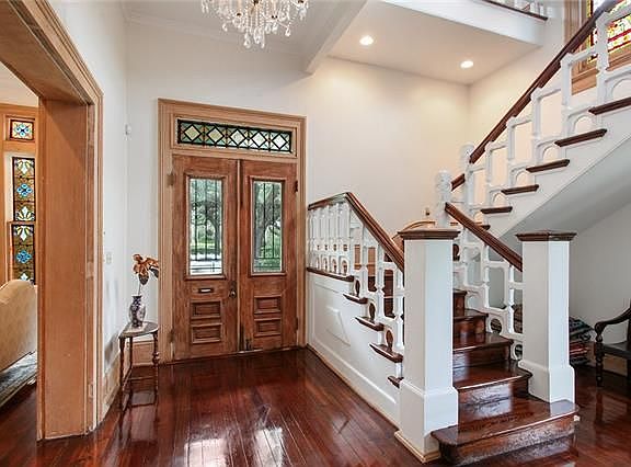 3rd image of 4706 St Charles Avenue New Orleans La #70115