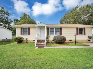 107 Virginia Ln, Yorktown, VA 23692