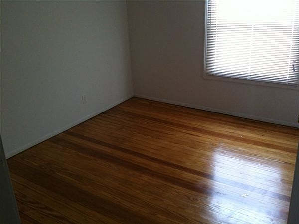 2nd image of 812 N River St