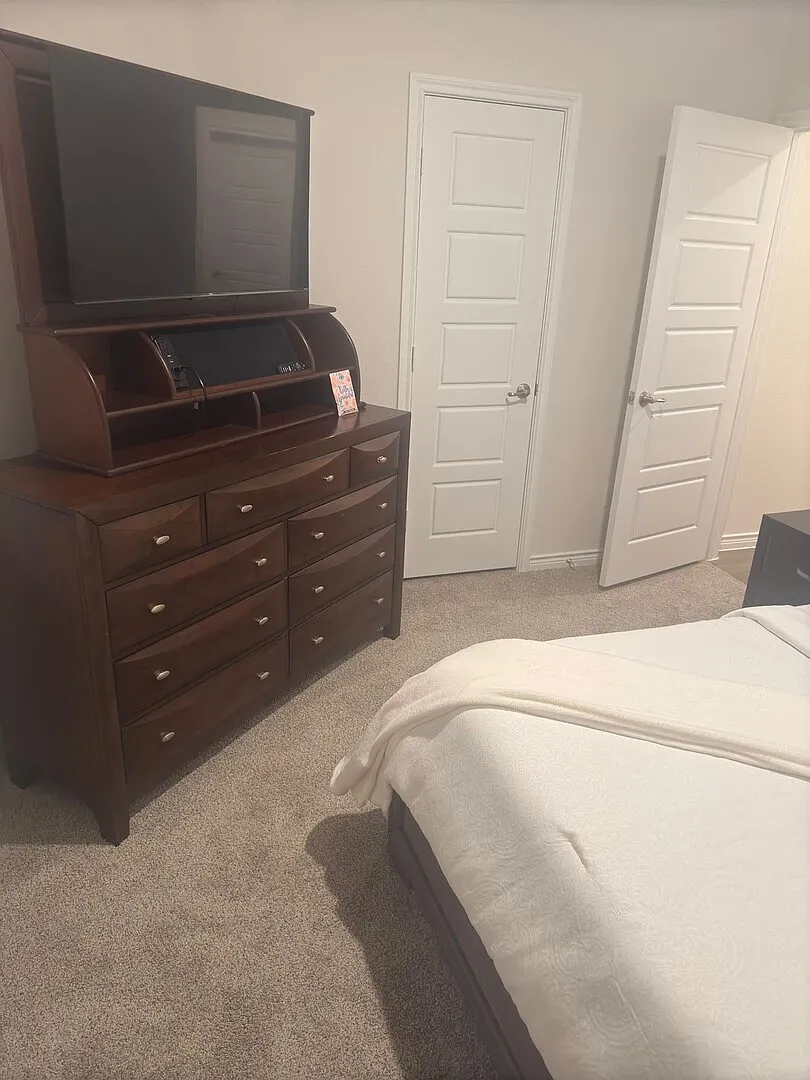 Cozy 4 Bedroom House in McKinney, TX — Photo 3
