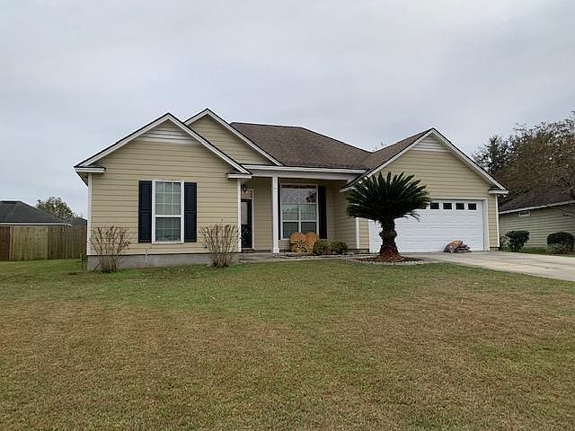 1st image of 3825 Edinburg Cir