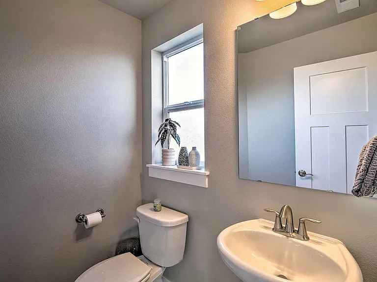 900 Sunlight Dr — Photo 13