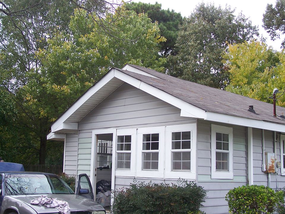 2nd image of 1101 W Windsor St