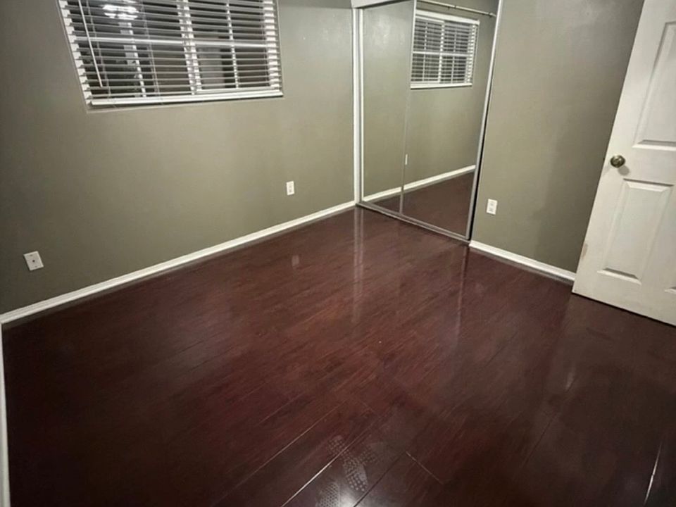 1st image of 4775 Belmont Pl