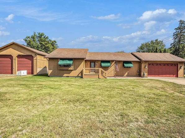374 Monroe Blvd, Harsens Island, MI 48028