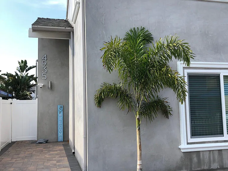 4935 Island View St — Photo 3