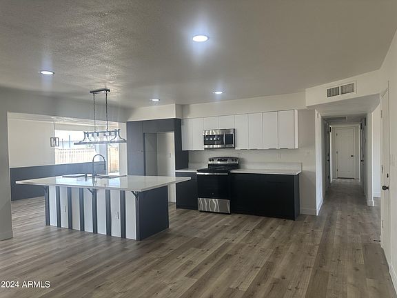 3rd image of 11022 N 31ST Drive