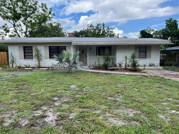 909 Oak Dr, Leesburg, FL 34748