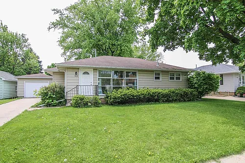 304 5th St Photo 1