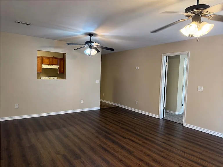 234 Graystone Cir — Photo 8