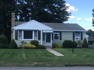 5 Spring Hill Dr, Johnston, RI 02919