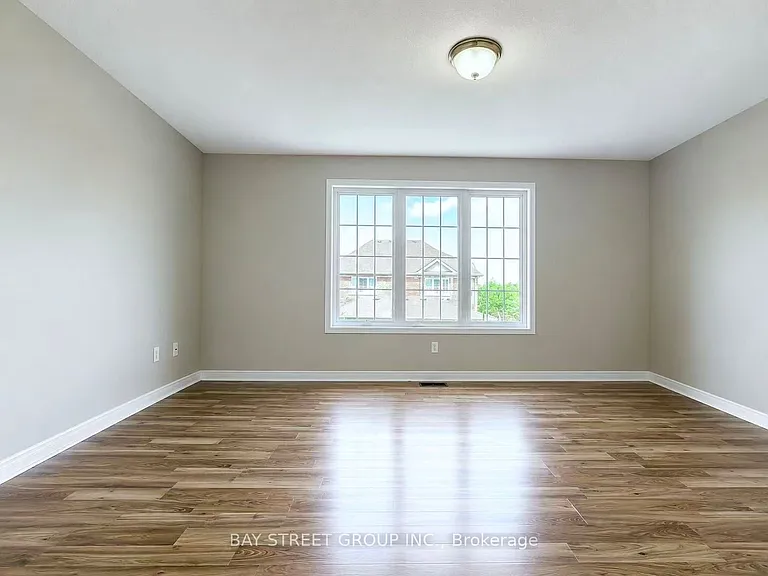 3168 Cabano Cres — Photo 20