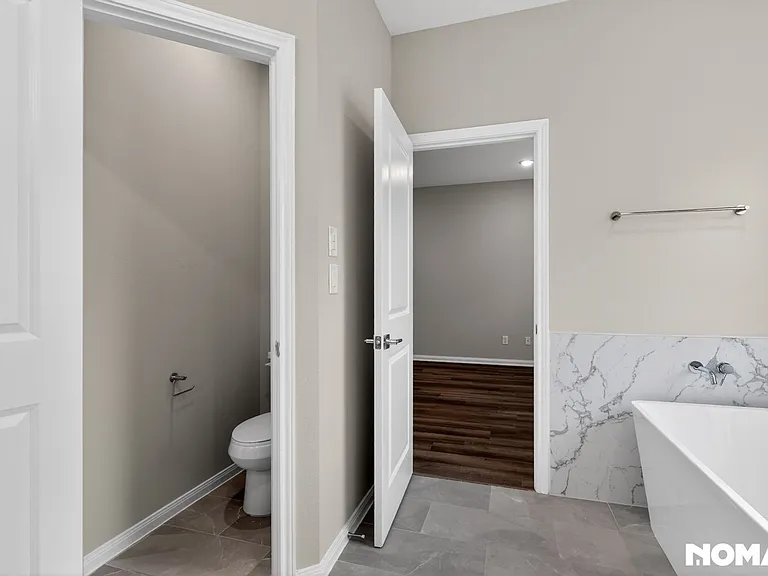 208 Clark Meadows Ln — Photo 17