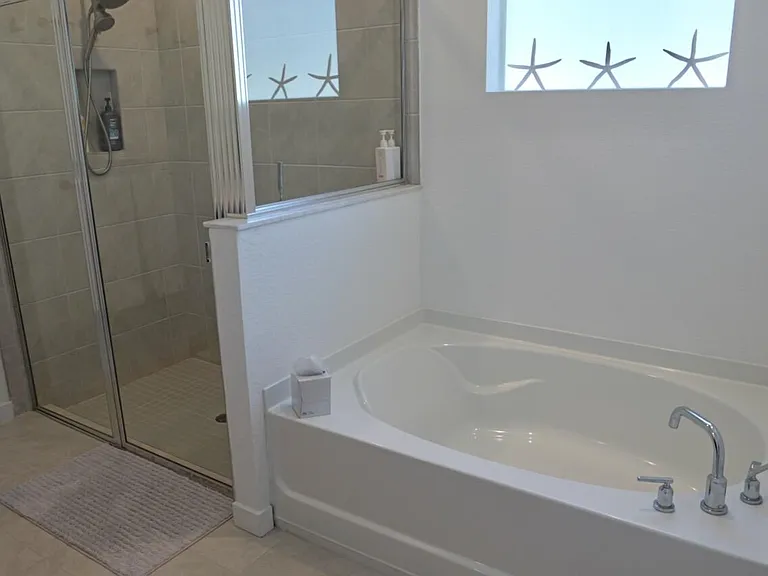 1753 NE White Pine Ter — Photo 28