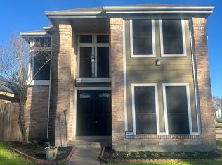 8615 Beechcrest St, Houston, TX 77083