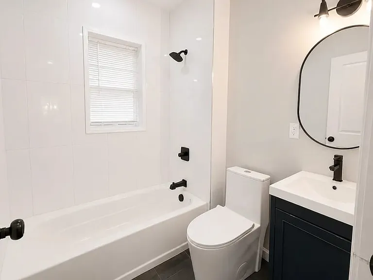 380 N 11th St #5B — Photo 3