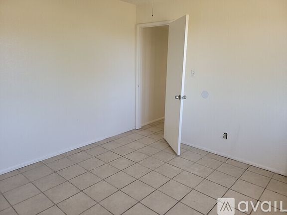 5th image of 12800 S 43rd Ave #B