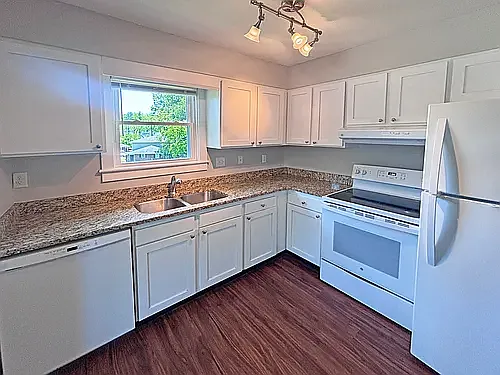 South Asheville Commons — Photo 10