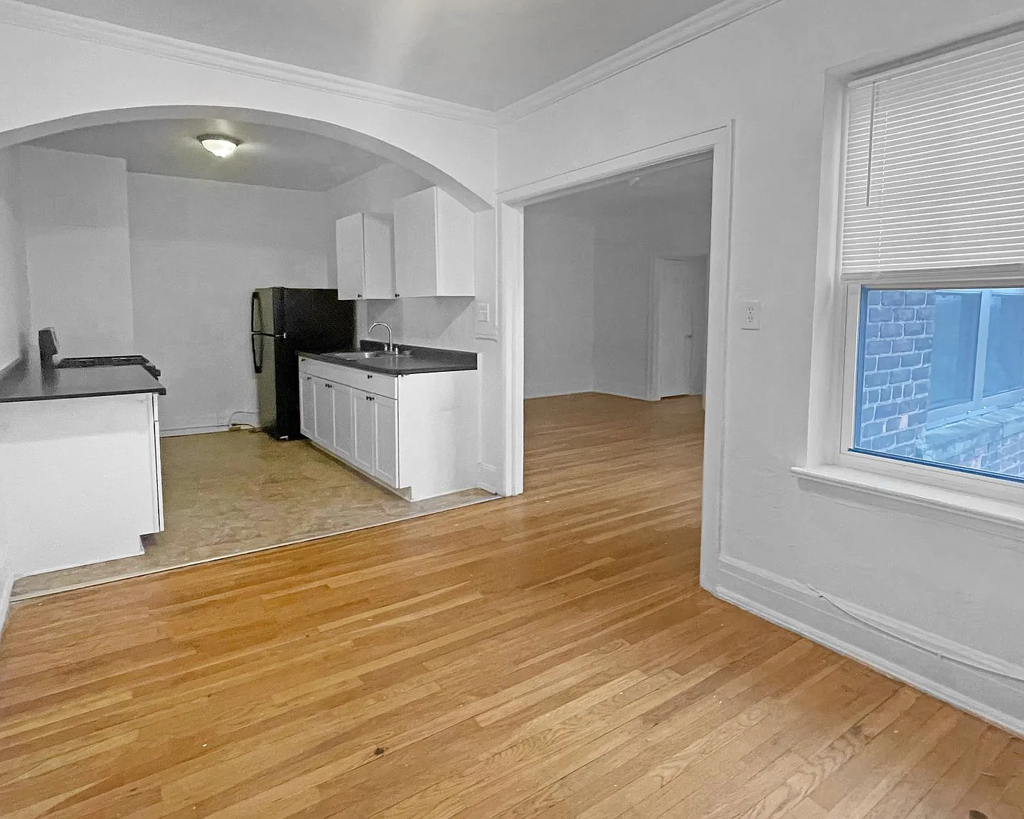 Manning Manor — Photo 3
