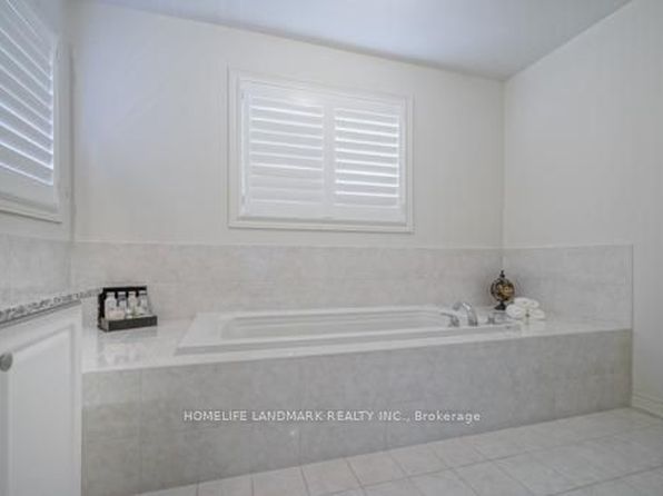 377 Lauderdale Dr, Vaughan, ON L6A 4K9