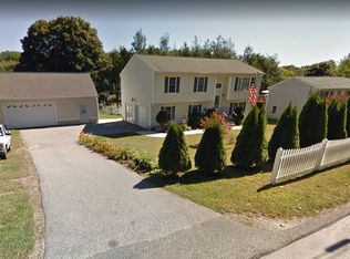 24 Quarry St, Norwich, CT 06360