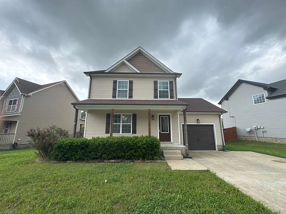 612 Fox Path Ln