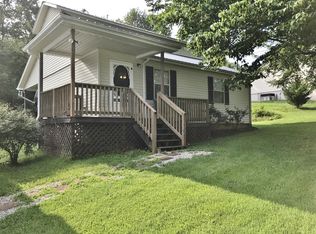 326 Middle Dr, Sparta, TN 38583