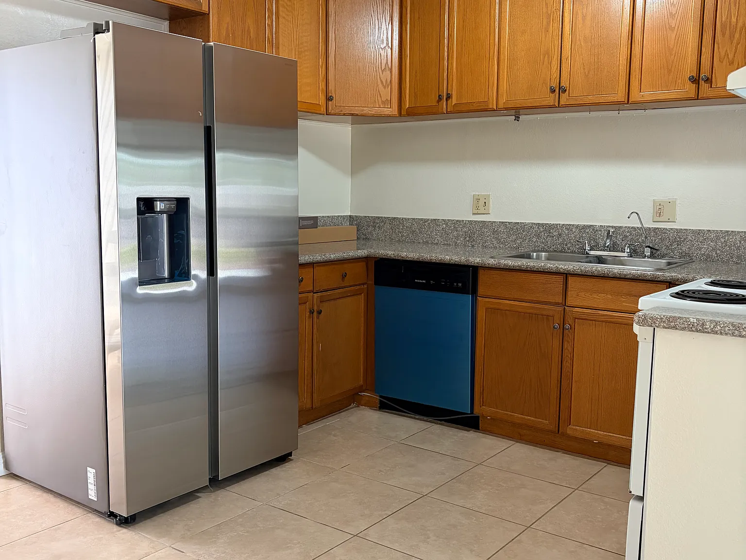 2 bed, 1.5 bath, 950 sqft, $2,650 — Photo 2