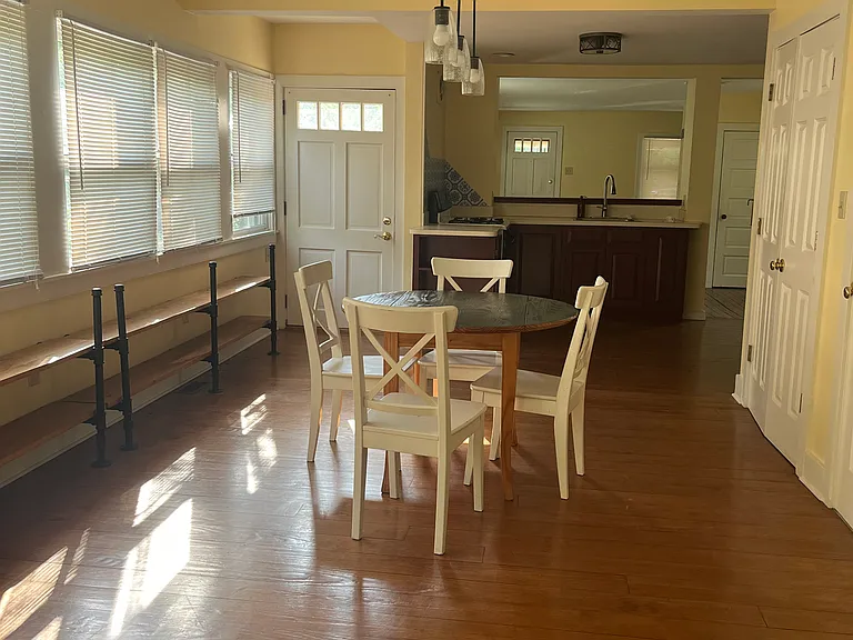 621 South Ave — Photo 15